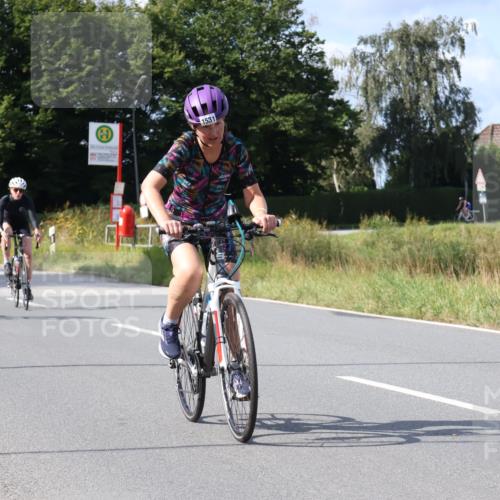 25.08.2024 - Elbe Triathlon Hamburg Fuchs,  Jonas http://msf.ph/oto/6868363 25.08.2024 11:03:17 Radfahren 1442, 1654, 1531, 1408, 1652 meine-sportfotos.de