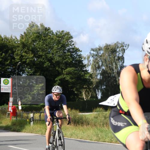 25.08.2024 - Elbe Triathlon Hamburg Fuchs,  Jonas http://msf.ph/oto/6868369 25.08.2024 10:21:00 Radfahren 560, 356, 617, 495, 655, 607, 350, 487, 619 meine-sportfotos.de