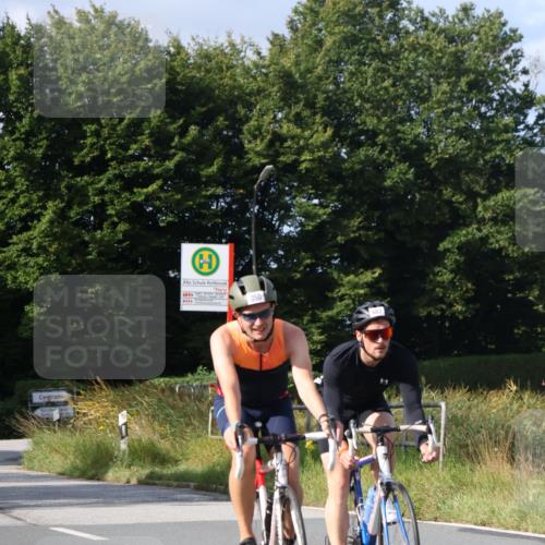 25.08.2024 - Elbe Triathlon Hamburg Fuchs,  Jonas http://msf.ph/oto/6868374 25.08.2024 10:21:01 Radfahren 560, 356, 617, 495, 655, 607, 350, 487, 619, 344 meine-sportfotos.de