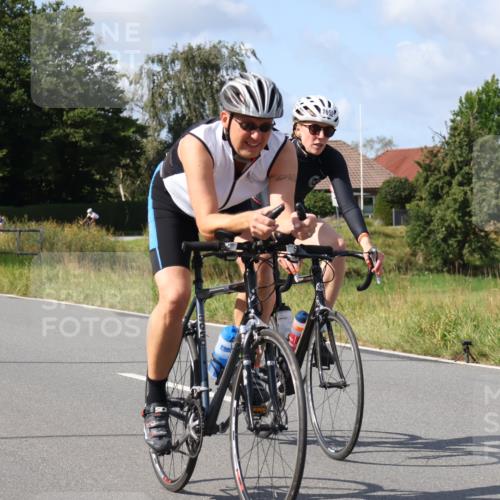 25.08.2024 - Elbe Triathlon Hamburg Fuchs,  Jonas http://msf.ph/oto/6868381 25.08.2024 11:03:19 Radfahren 1442, 1654, 1531, 1408, 1652, 1698 meine-sportfotos.de