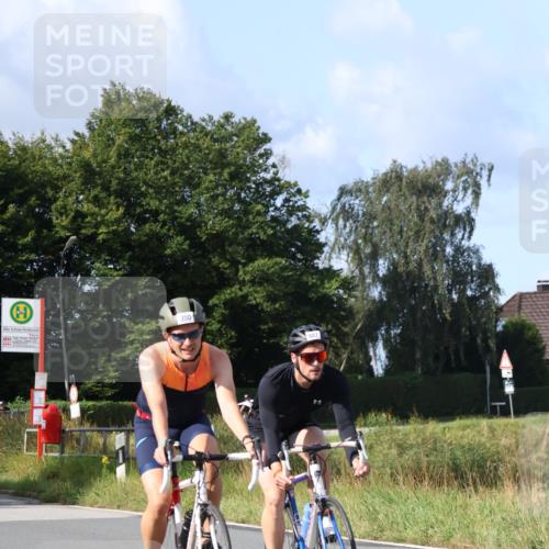 25.08.2024 - Elbe Triathlon Hamburg Fuchs,  Jonas http://msf.ph/oto/6868382 25.08.2024 10:21:01 Radfahren 560, 356, 617, 495, 655, 607, 350, 487, 619, 344 meine-sportfotos.de