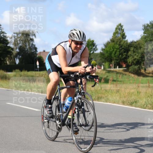 25.08.2024 - Elbe Triathlon Hamburg Fuchs,  Jonas http://msf.ph/oto/6868384 25.08.2024 11:03:19 Radfahren 1442, 1654, 1531, 1408, 1652, 1698 meine-sportfotos.de