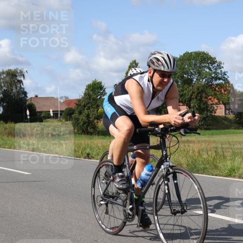 25.08.2024 - Elbe Triathlon Hamburg Fuchs,  Jonas http://msf.ph/oto/6868388 25.08.2024 11:03:19 Radfahren 1442, 1654, 1531, 1408, 1652, 1698 meine-sportfotos.de
