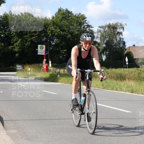 25.08.2024 - Elbe Triathlon Hamburg Fuchs,  Jonas http://msf.ph/oto/6868394 25.08.2024 11:03:26 Radfahren 1698, 1626, 1619 meine-sportfotos.de