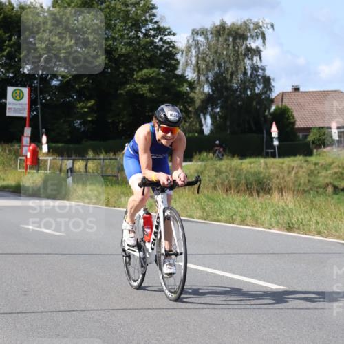 25.08.2024 - Elbe Triathlon Hamburg Fuchs,  Jonas http://msf.ph/oto/6868413 25.08.2024 11:03:29 Radfahren 1698, 1626, 1619, 1608 meine-sportfotos.de