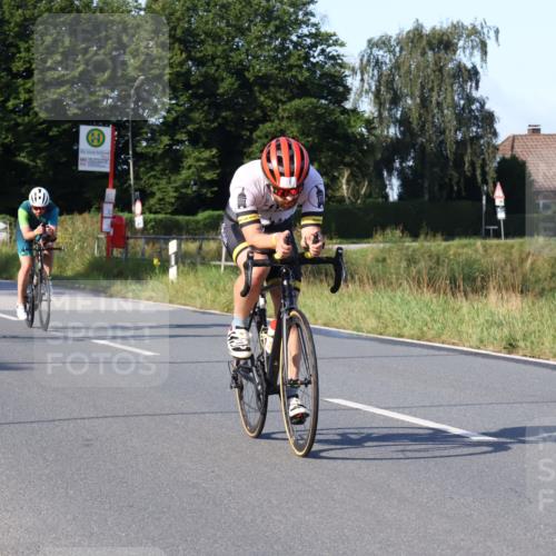 25.08.2024 - Elbe Triathlon Hamburg Fuchs,  Jonas http://msf.ph/oto/6868414 25.08.2024 09:30:41 Radfahren 88, 250, 70, 44, 304, 362 meine-sportfotos.de
