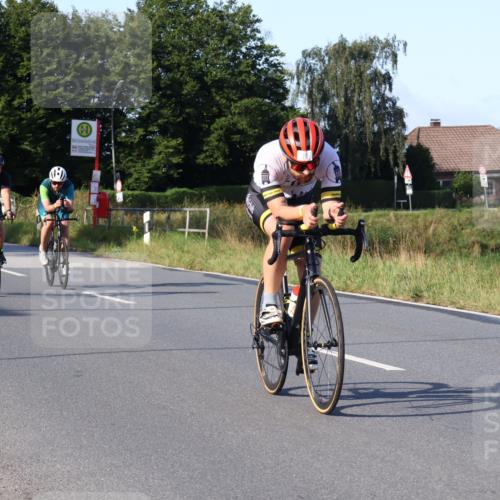 25.08.2024 - Elbe Triathlon Hamburg Fuchs,  Jonas http://msf.ph/oto/6868419 25.08.2024 09:30:41 Radfahren 88, 250, 70, 44, 304, 362 meine-sportfotos.de