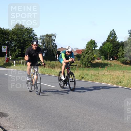 25.08.2024 - Elbe Triathlon Hamburg Fuchs,  Jonas http://msf.ph/oto/6868441 25.08.2024 09:30:42 Radfahren 250, 70, 44, 304, 362 meine-sportfotos.de