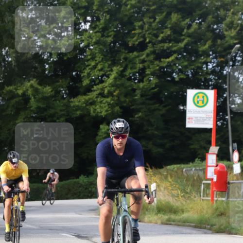25.08.2024 - Elbe Triathlon Hamburg Fuchs,  Jonas http://msf.ph/oto/6868447 25.08.2024 10:21:11 Radfahren 619, 344, 647, 639, 583, 632, 592, 273 meine-sportfotos.de