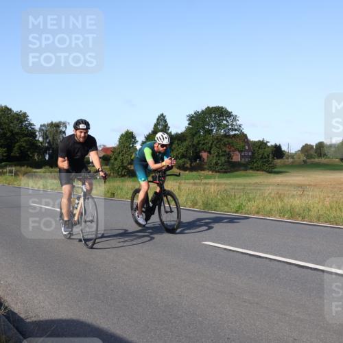 25.08.2024 - Elbe Triathlon Hamburg Fuchs,  Jonas http://msf.ph/oto/6868452 25.08.2024 09:30:43 Radfahren 250, 70, 44, 304, 362 meine-sportfotos.de