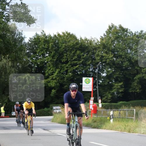 25.08.2024 - Elbe Triathlon Hamburg Fuchs,  Jonas http://msf.ph/oto/6868454 25.08.2024 10:21:11 Radfahren 619, 344, 647, 639, 583, 632, 592, 273 meine-sportfotos.de