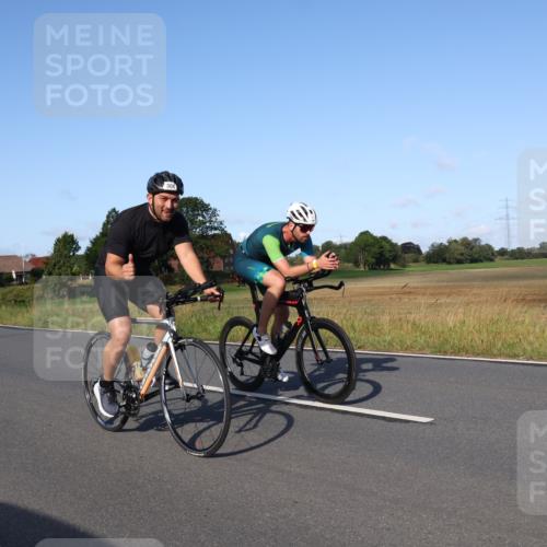 25.08.2024 - Elbe Triathlon Hamburg Fuchs,  Jonas http://msf.ph/oto/6868459 25.08.2024 09:30:43 Radfahren 250, 70, 44, 304, 362 meine-sportfotos.de