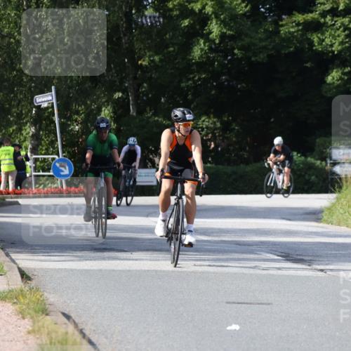 25.08.2024 - Elbe Triathlon Hamburg Fuchs,  Jonas http://msf.ph/oto/6868466 25.08.2024 11:03:33 Radfahren 1626, 1619, 1608, 1680 meine-sportfotos.de