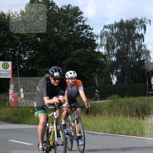 25.08.2024 - Elbe Triathlon Hamburg Fuchs,  Jonas http://msf.ph/oto/6868486 25.08.2024 10:21:14 Radfahren 647, 639, 583, 632, 592, 273 meine-sportfotos.de