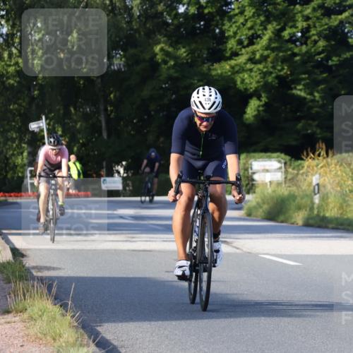 25.08.2024 - Elbe Triathlon Hamburg Fuchs,  Jonas http://msf.ph/oto/6868487 25.08.2024 09:30:54 Radfahren 438, 383, 145 meine-sportfotos.de
