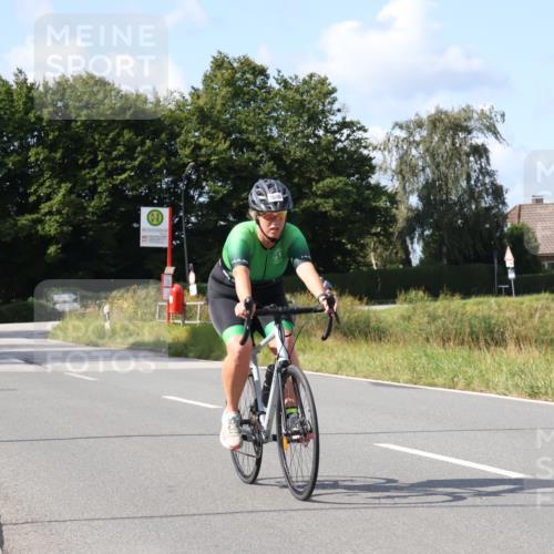 25.08.2024 - Elbe Triathlon Hamburg Fuchs,  Jonas http://msf.ph/oto/6868498 25.08.2024 11:03:37 Radfahren 1619, 1608, 1680, 1703, 1656 meine-sportfotos.de