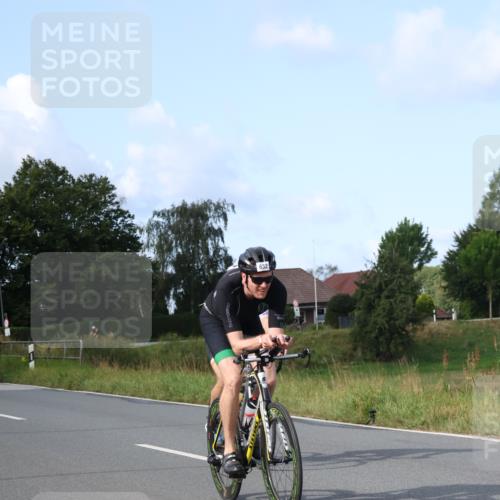 25.08.2024 - Elbe Triathlon Hamburg Fuchs,  Jonas http://msf.ph/oto/6868499 25.08.2024 10:21:15 Radfahren 647, 639, 583, 632, 592, 273 meine-sportfotos.de