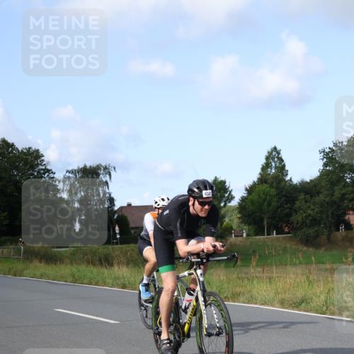25.08.2024 - Elbe Triathlon Hamburg Fuchs,  Jonas http://msf.ph/oto/6868502 25.08.2024 10:21:15 Radfahren 647, 639, 583, 632, 592, 273 meine-sportfotos.de