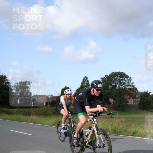 25.08.2024 - Elbe Triathlon Hamburg Fuchs,  Jonas http://msf.ph/oto/6868507 25.08.2024 10:21:15 Radfahren 647, 639, 583, 632, 592, 273 meine-sportfotos.de