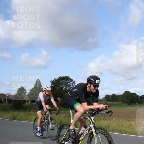 25.08.2024 - Elbe Triathlon Hamburg Fuchs,  Jonas http://msf.ph/oto/6868508 25.08.2024 10:21:15 Radfahren 647, 639, 583, 632, 592, 273 meine-sportfotos.de