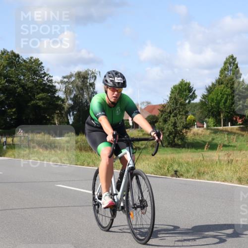 25.08.2024 - Elbe Triathlon Hamburg Fuchs,  Jonas http://msf.ph/oto/6868509 25.08.2024 11:03:38 Radfahren 1608, 1680, 1703, 1656 meine-sportfotos.de