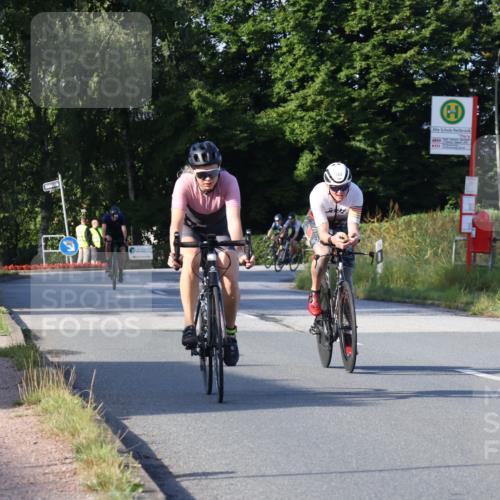 25.08.2024 - Elbe Triathlon Hamburg Fuchs,  Jonas http://msf.ph/oto/6868510 25.08.2024 09:30:56 Radfahren 438, 383, 145, 400 meine-sportfotos.de