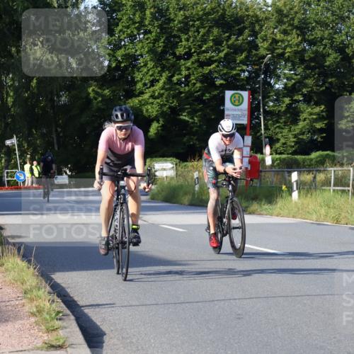 25.08.2024 - Elbe Triathlon Hamburg Fuchs,  Jonas http://msf.ph/oto/6868519 25.08.2024 09:30:56 Radfahren 438, 383, 145, 400 meine-sportfotos.de