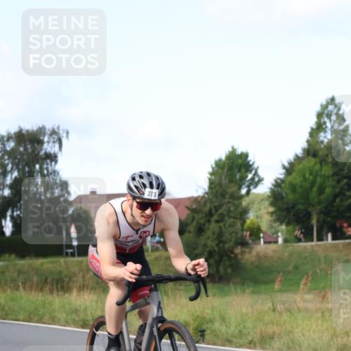25.08.2024 - Elbe Triathlon Hamburg Fuchs,  Jonas http://msf.ph/oto/6868521 25.08.2024 10:21:18 Radfahren 583, 632, 592, 273, 569, 659 meine-sportfotos.de