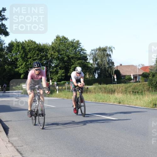 25.08.2024 - Elbe Triathlon Hamburg Fuchs,  Jonas http://msf.ph/oto/6868535 25.08.2024 09:30:57 Radfahren 438, 383, 145, 400, 254 meine-sportfotos.de