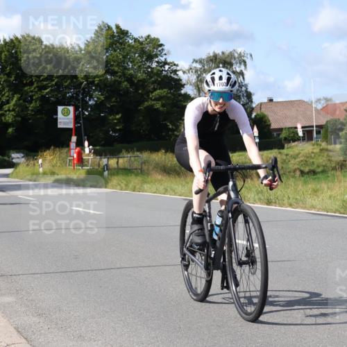25.08.2024 - Elbe Triathlon Hamburg Fuchs,  Jonas http://msf.ph/oto/6868538 25.08.2024 11:03:41 Radfahren 1608, 1680, 1703, 1656 meine-sportfotos.de