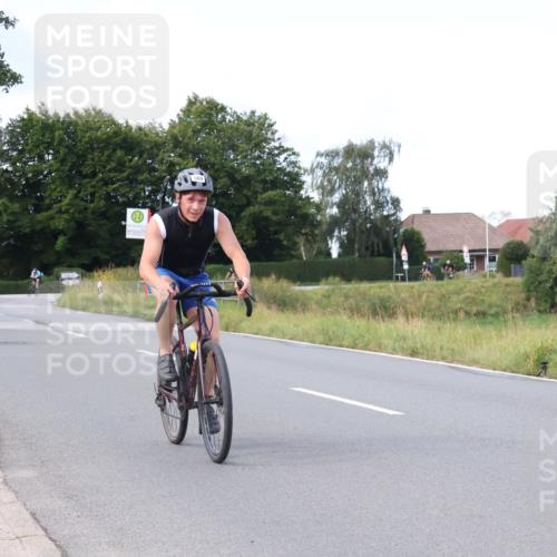 25.08.2024 - Elbe Triathlon Hamburg Fuchs,  Jonas http://msf.ph/oto/6868539 25.08.2024 10:21:23 Radfahren 273, 569, 659, 556, 613, 554 meine-sportfotos.de