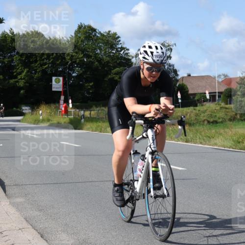 25.08.2024 - Elbe Triathlon Hamburg Fuchs,  Jonas http://msf.ph/oto/6868565 25.08.2024 11:03:44 Radfahren 1703, 1656, 787 meine-sportfotos.de