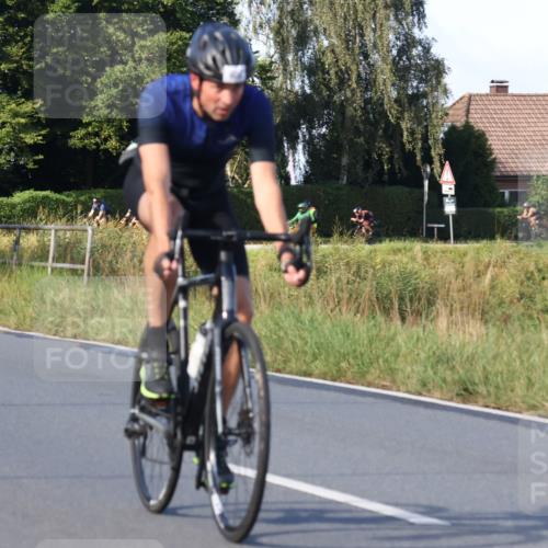 25.08.2024 - Elbe Triathlon Hamburg Fuchs,  Jonas http://msf.ph/oto/6868579 25.08.2024 09:31:01 Radfahren 383, 145, 400, 254, 271, 67, 113 meine-sportfotos.de