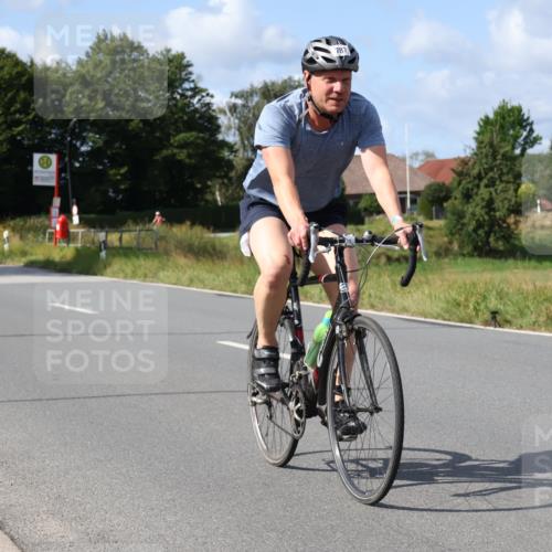 25.08.2024 - Elbe Triathlon Hamburg Fuchs,  Jonas http://msf.ph/oto/6868591 25.08.2024 11:03:50 Radfahren 787, 1683, 1441 meine-sportfotos.de
