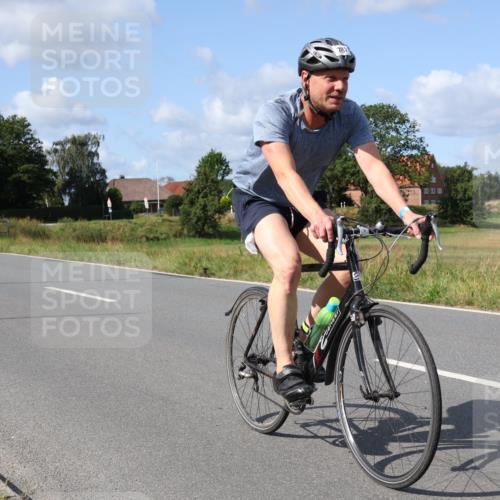 25.08.2024 - Elbe Triathlon Hamburg Fuchs,  Jonas http://msf.ph/oto/6868599 25.08.2024 11:03:50 Radfahren 787, 1683, 1441 meine-sportfotos.de