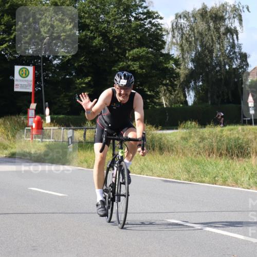 25.08.2024 - Elbe Triathlon Hamburg Fuchs,  Jonas http://msf.ph/oto/6868626 25.08.2024 11:03:56 Radfahren 1683, 1441, 1697 meine-sportfotos.de