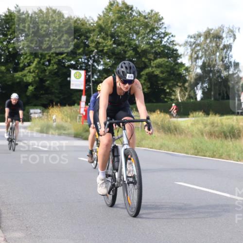 25.08.2024 - Elbe Triathlon Hamburg Fuchs,  Jonas http://msf.ph/oto/6868643 25.08.2024 10:21:34 Radfahren 554, 357, 476, 614, 652, 584, 529, 611 meine-sportfotos.de
