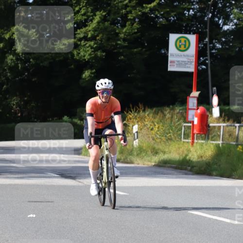 25.08.2024 - Elbe Triathlon Hamburg Fuchs,  Jonas http://msf.ph/oto/6868659 25.08.2024 11:04:00 Radfahren 1441, 1697, 1414 meine-sportfotos.de