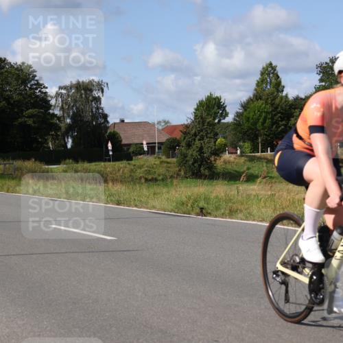 25.08.2024 - Elbe Triathlon Hamburg Fuchs,  Jonas http://msf.ph/oto/6868672 25.08.2024 11:04:02 Radfahren 1441, 1697, 1414 meine-sportfotos.de