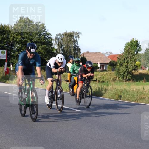 25.08.2024 - Elbe Triathlon Hamburg Fuchs,  Jonas http://msf.ph/oto/6868687 25.08.2024 09:31:11 Radfahren 271, 67, 113, 136, 187, 257, 302, 307, 312, 482 meine-sportfotos.de