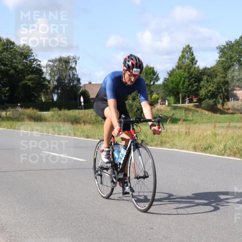 25.08.2024 - Elbe Triathlon Hamburg Fuchs,  Jonas http://msf.ph/oto/6868694 25.08.2024 11:04:05 Radfahren 1697, 1414, 1624 meine-sportfotos.de