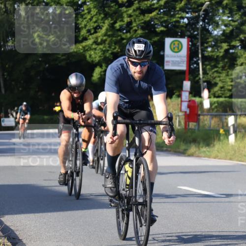 25.08.2024 - Elbe Triathlon Hamburg Fuchs,  Jonas http://msf.ph/oto/6868707 25.08.2024 09:31:14 Radfahren 136, 187, 257, 302, 307, 312, 482, 243 meine-sportfotos.de