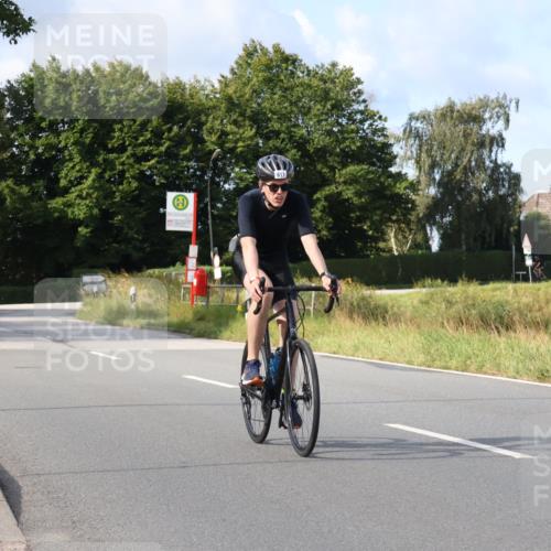 25.08.2024 - Elbe Triathlon Hamburg Fuchs,  Jonas http://msf.ph/oto/6868716 25.08.2024 10:21:40 Radfahren 614, 652, 584, 529, 611, 646, 601 meine-sportfotos.de