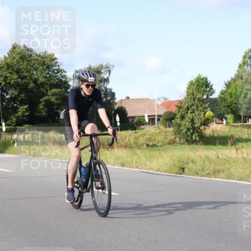 25.08.2024 - Elbe Triathlon Hamburg Fuchs,  Jonas http://msf.ph/oto/6868722 25.08.2024 10:21:40 Radfahren 614, 652, 584, 529, 611, 646, 601 meine-sportfotos.de