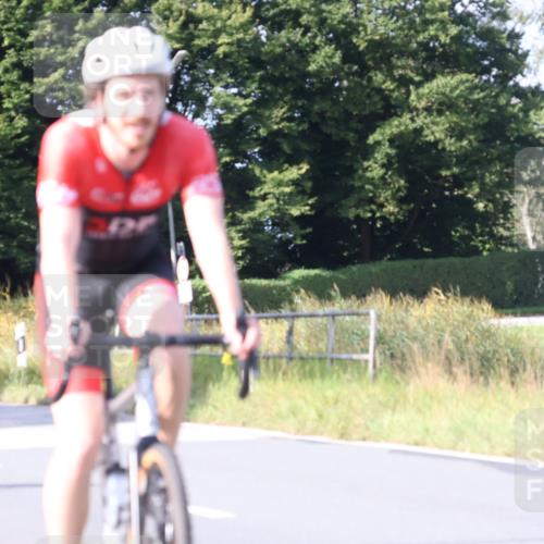 25.08.2024 - Elbe Triathlon Hamburg Fuchs,  Jonas http://msf.ph/oto/6868731 25.08.2024 10:21:44 Radfahren 611, 646, 601 meine-sportfotos.de