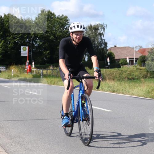 25.08.2024 - Elbe Triathlon Hamburg Fuchs,  Jonas http://msf.ph/oto/6868745 25.08.2024 11:04:17 Radfahren 1432, 1437, 1640, 1667, 1601 meine-sportfotos.de