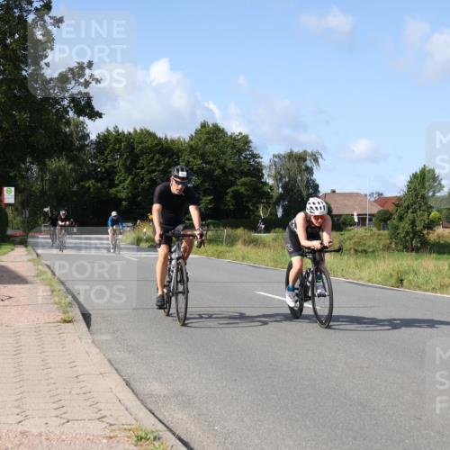 25.08.2024 - Elbe Triathlon Hamburg Fuchs,  Jonas http://msf.ph/oto/6868777 25.08.2024 10:21:55 Radfahren 553, 382, 631, 588, 593 meine-sportfotos.de