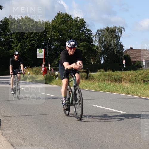 25.08.2024 - Elbe Triathlon Hamburg Fuchs,  Jonas http://msf.ph/oto/6868791 25.08.2024 10:21:57 Radfahren 553, 382, 631, 588, 593, 460, 570 meine-sportfotos.de