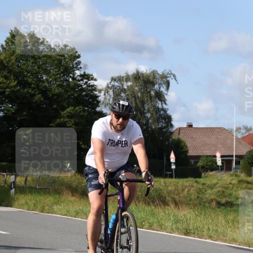 25.08.2024 - Elbe Triathlon Hamburg Fuchs,  Jonas http://msf.ph/oto/6868821 25.08.2024 11:04:33 Radfahren 1679, 788, 1662 meine-sportfotos.de