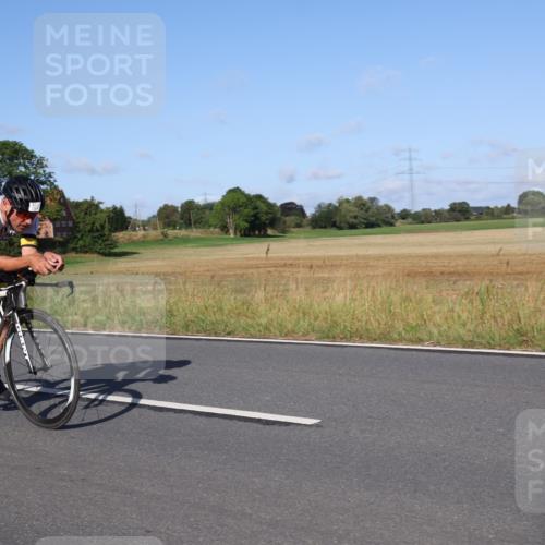 25.08.2024 - Elbe Triathlon Hamburg Fuchs,  Jonas http://msf.ph/oto/6868824 25.08.2024 09:31:22 Radfahren 243, 72, 277, 125, 351 meine-sportfotos.de